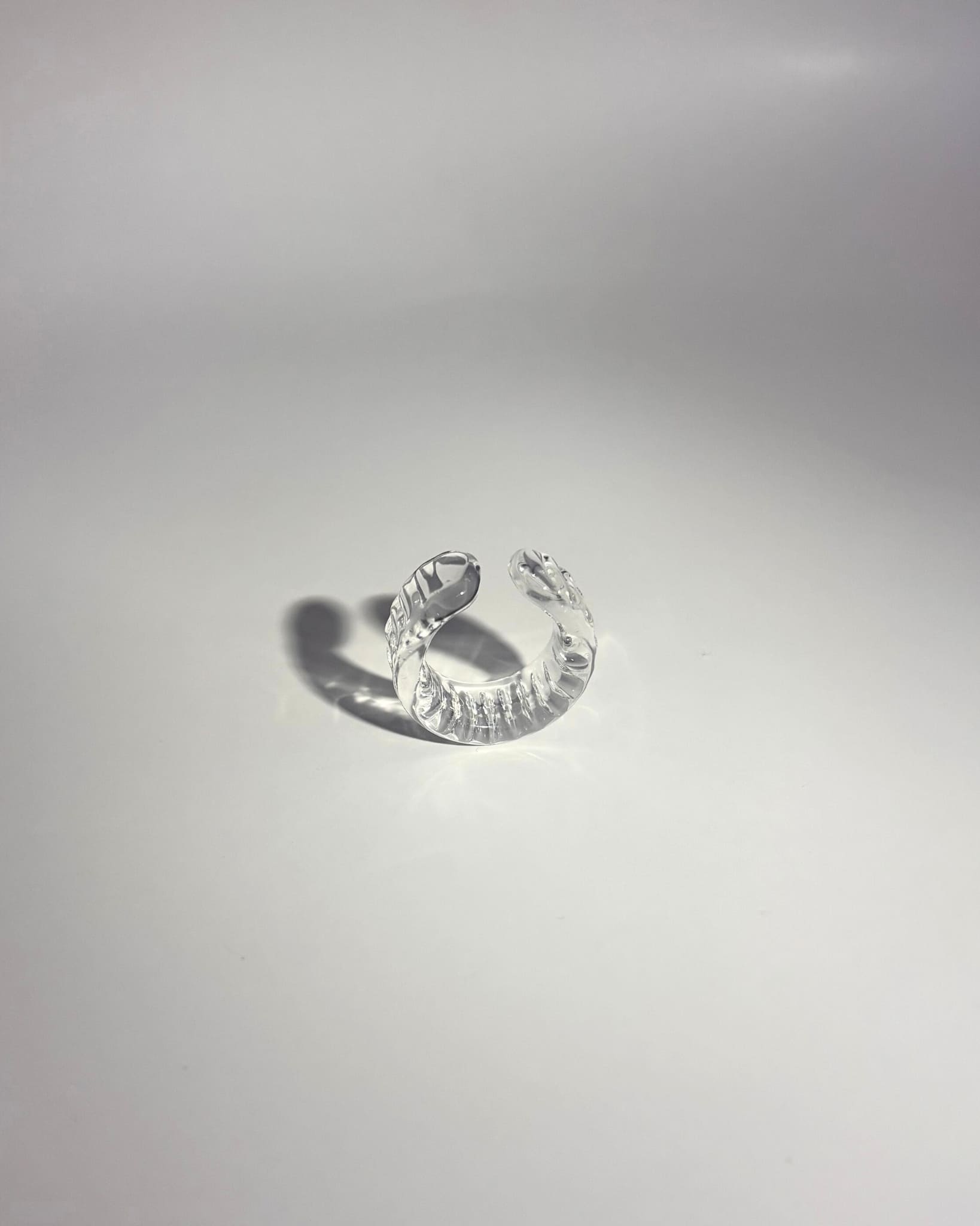 Anillo / Ear cuff "Icicle" HARIO Lampwork Factory