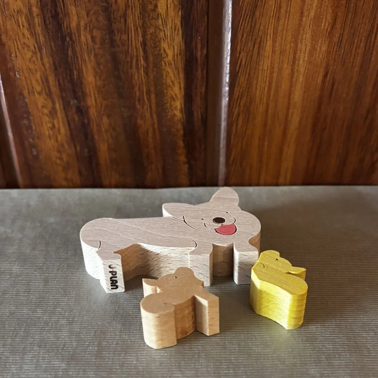 Juguete de madera | Corgi - Casa TSUGU