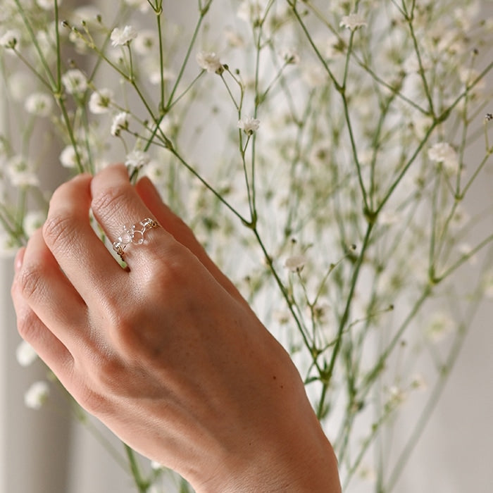 Anillo "White Flower" - Casa TSUGU